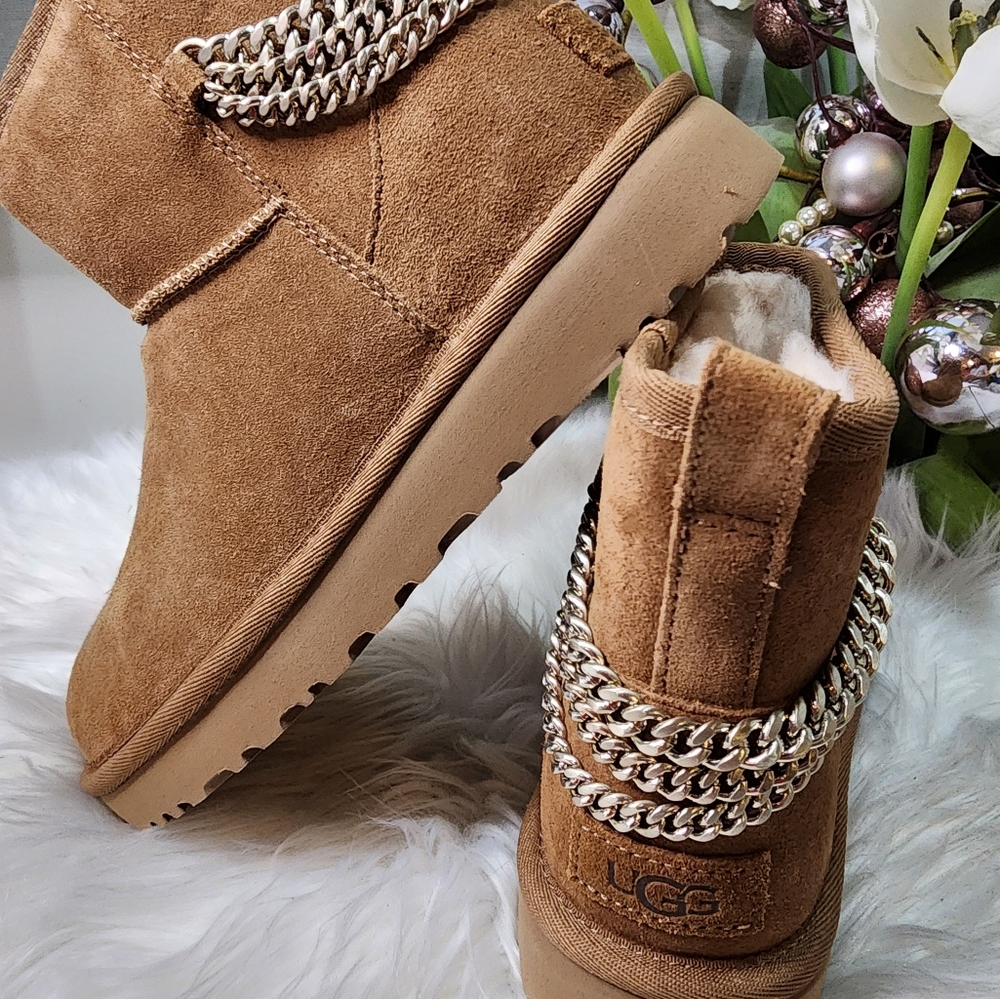 Ugg Classic Mini Chains boots size6 new - Picture 5 of 15